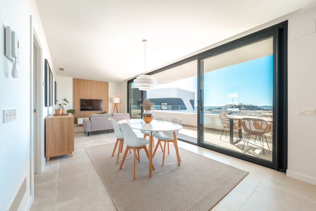 Amazing 2 bed apartment in Higueron West phase 9