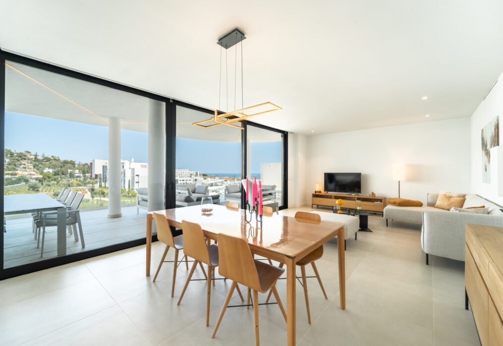 Stunning 3 bedroom Apartment in Higueron West Phase 4 with amazing view