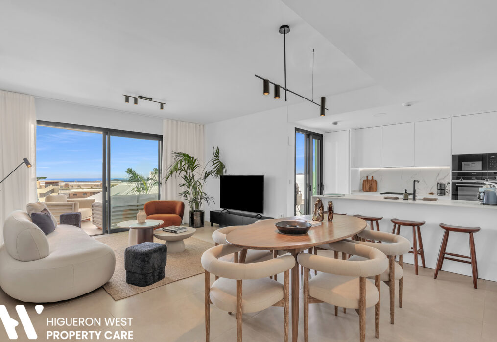 Las Lomas – Exceptional 3-Bedroom Apartment with One of the Best Sea Views in Higuerón