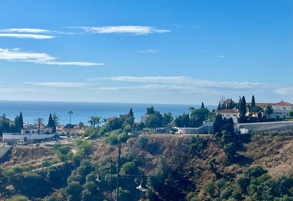 Brand-new corner apartment in La Reserva del Higuerón, Fuengirola